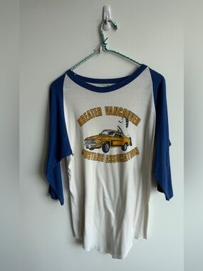 Vintage 3/4 sleeve Greater Vancouver
Mustang Association t shirt